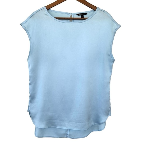 Banana Republic Tops - Banana Republic tank  top, crew neck, high-low hem, loose fitting, satin